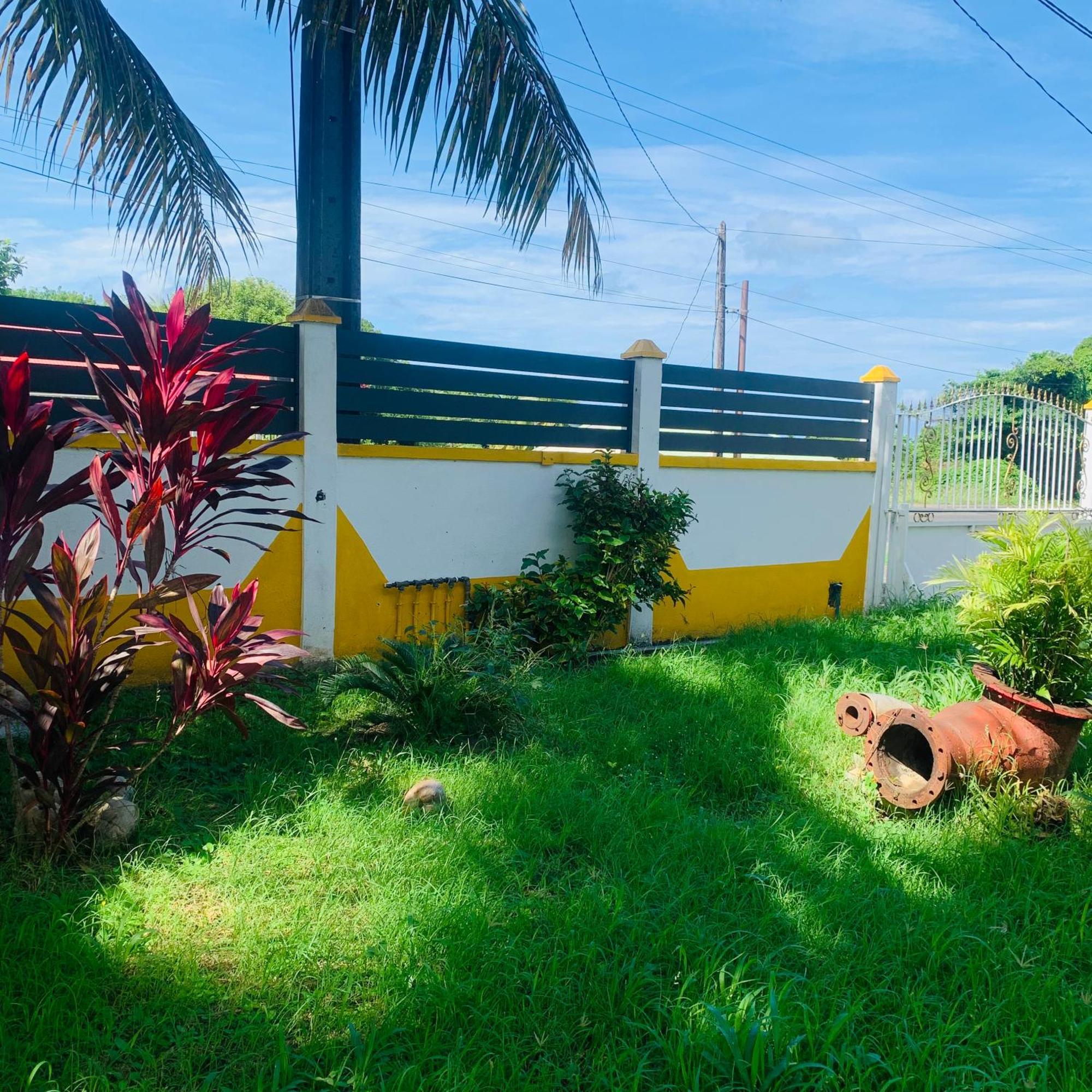 Villa Des Aigles Anse-Bertrand Exterior photo